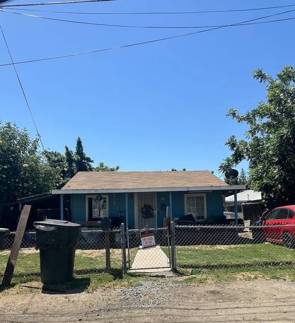 1087 W Belleview Avenue, Porterville, CA 93257