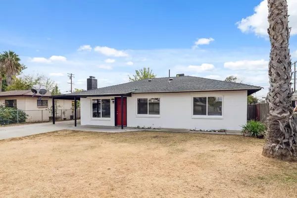 1942 E Holland Avenue, Fresno, CA 93726