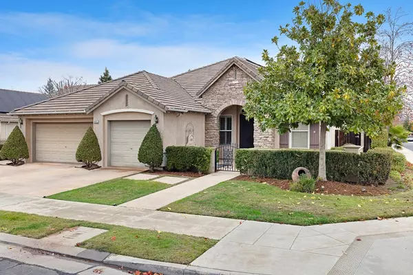 Clovis, CA 93619,1813 N Graybark Avenue