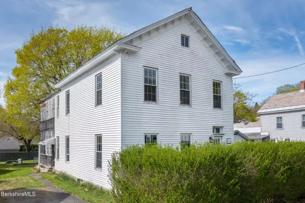 12 Bryant St, North Adams, MA 01247