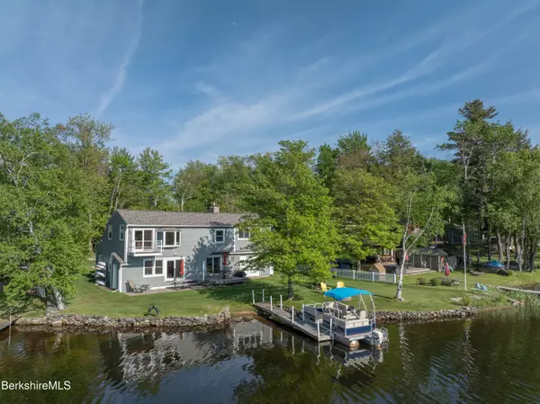321 Ashmere Rd, Hinsdale, MA 01235
