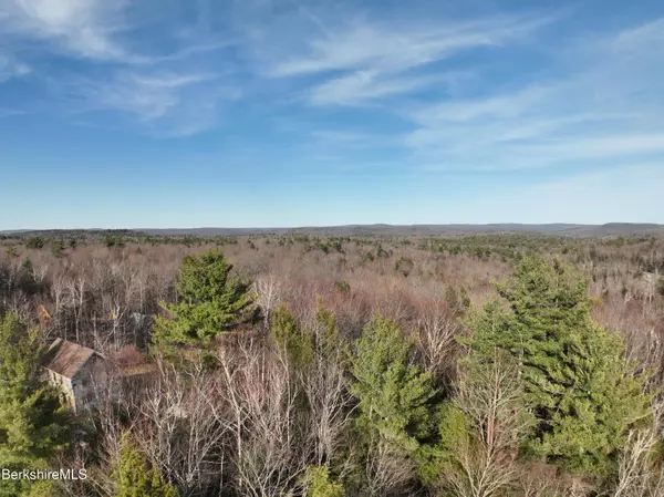 Lot 26 Stony Brook, Becket, MA 01223