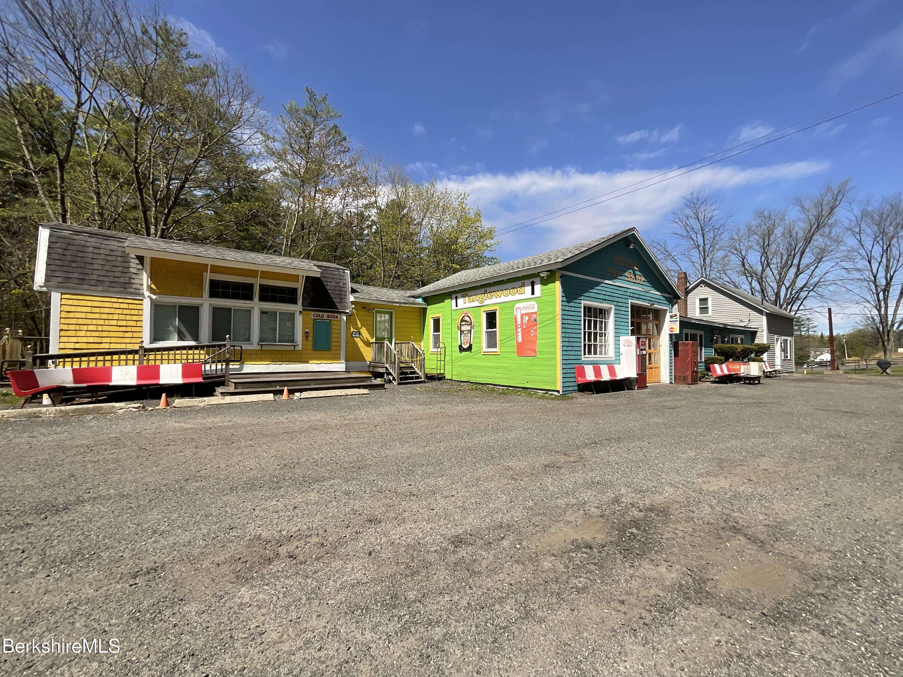 395 Laurel St, Lee, MA 01238