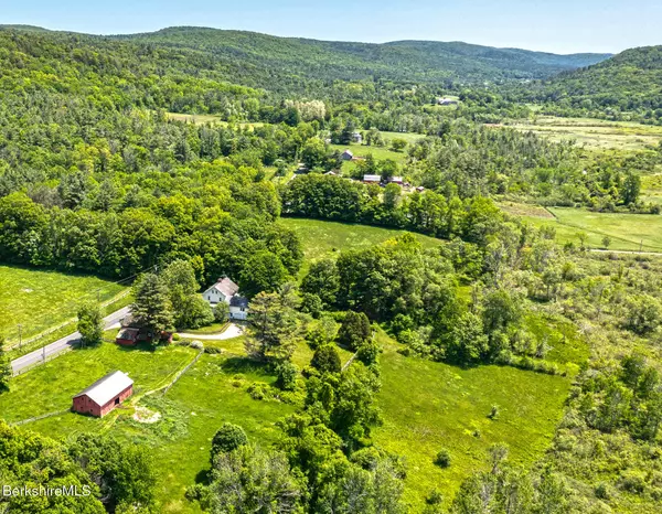 28 Main Rd, Tyringham, MA 01264