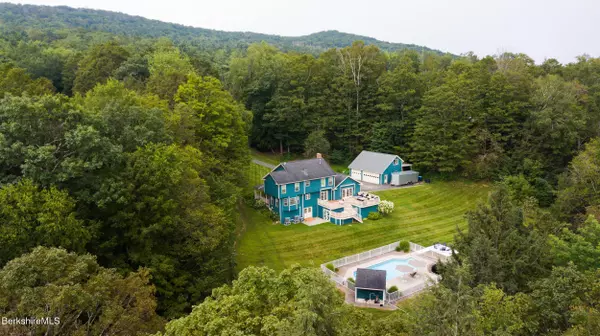 39 North Mountain Rd, Lanesborough, MA 01237