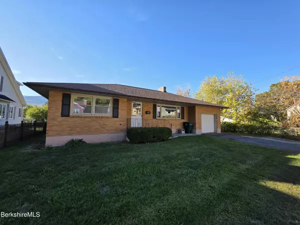 52 Richmond St, Adams, MA 01220
