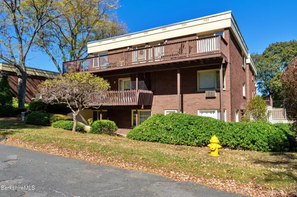 1 Colt Rd #2, Pittsfield, MA 01201