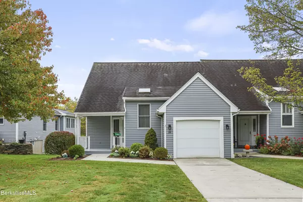 26 Walden Ln, Pittsfield, MA 01201