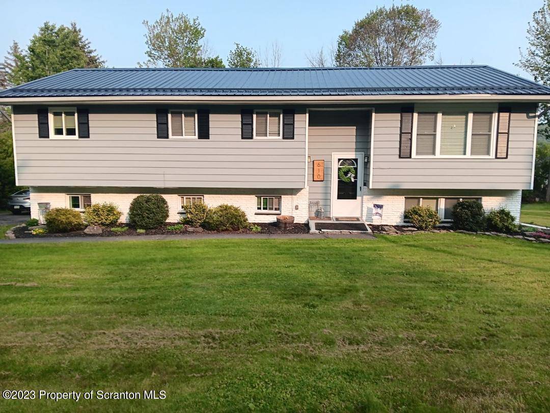 610 White Birch RD, Clarks Summit, PA 18411