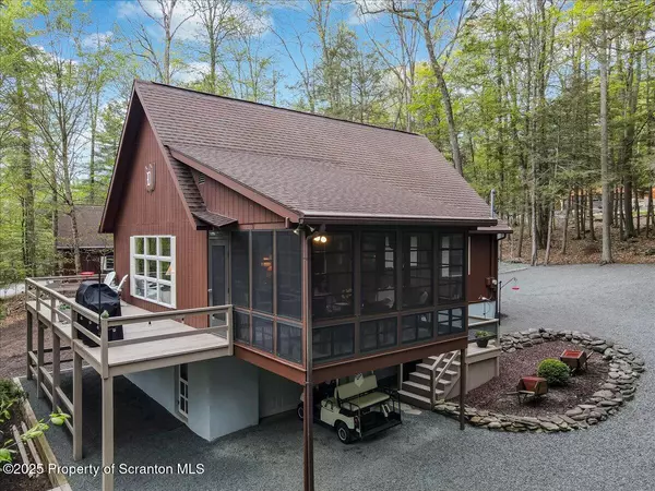Lakeville, PA 18438,32 White Oak DR