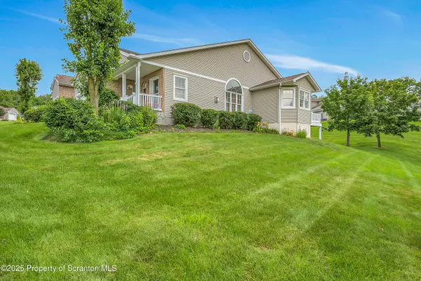 South Abington Twp, PA 18411,8 Parkland DR