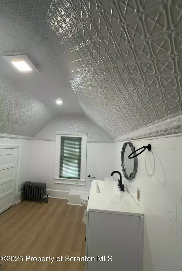 Scranton, PA 18508,445 Leggett ST