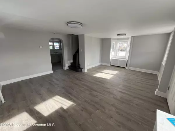 Scranton, PA 18508,909 Battle ST