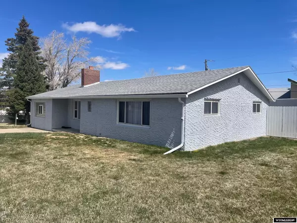 405 Harshman Street, Rawlins, WY 82301