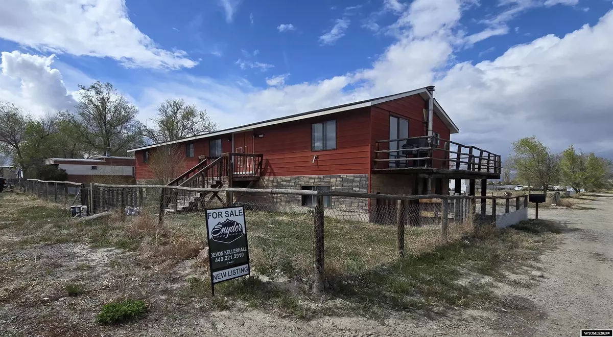 Shoshoni, WY 82649,106 W 6th Street #Idaho St