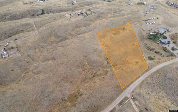 37 W Dove Rd, Douglas, WY 82633