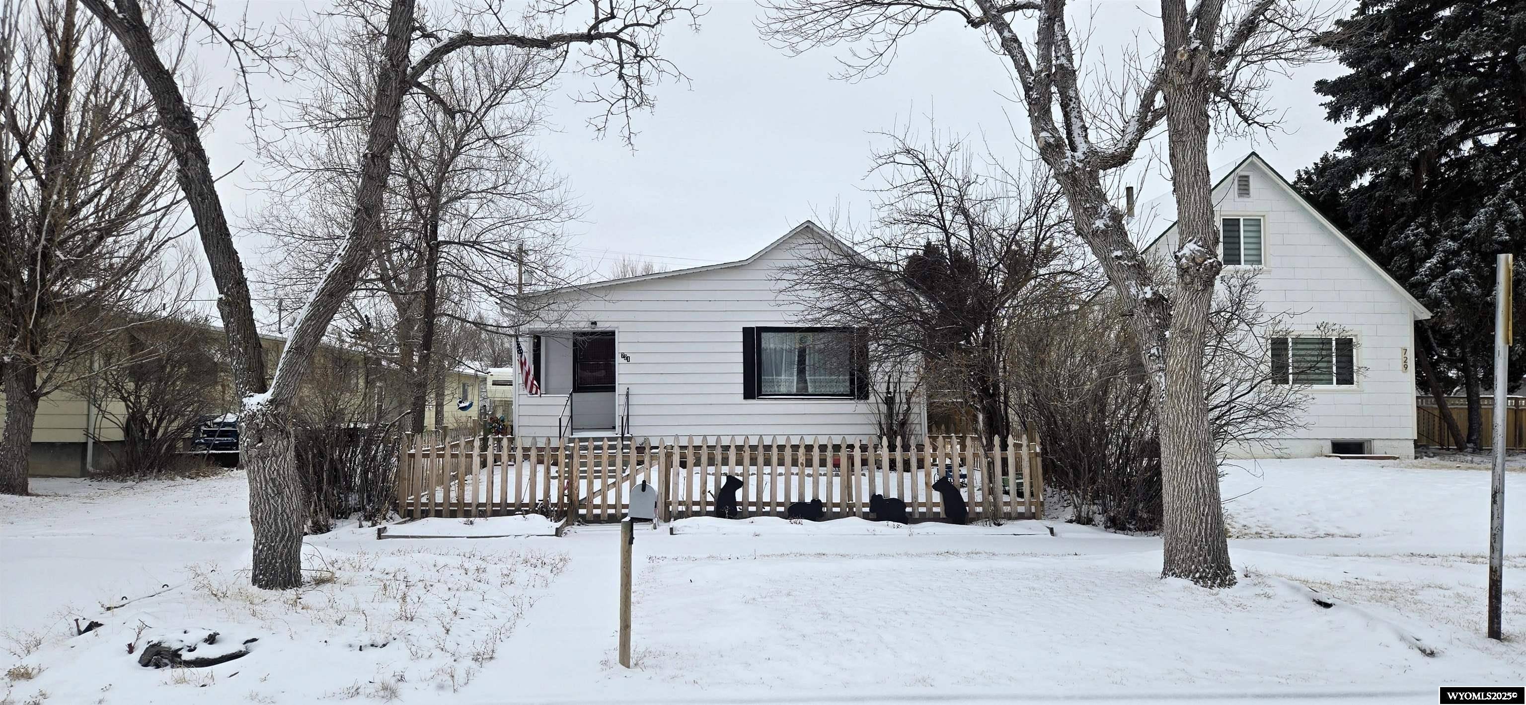 721 Warren,  Thermopolis,  WY 82443