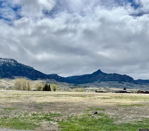 104 Copperleaf Drive, Cody, WY 82414