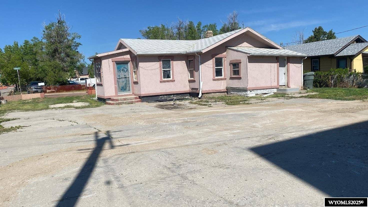 Casper, WY 82601,800 E F ST