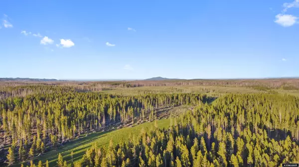 37 Somer Hill Rd, Laramie, WY 82070