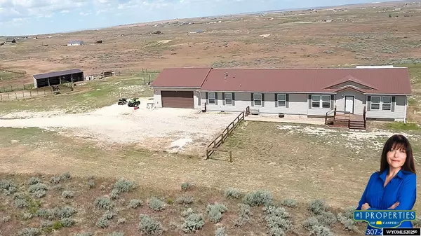 11406 Ridgeview Road, Evansville, WY 82636