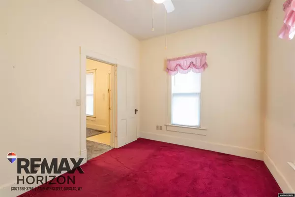 Douglas, WY 82633,1006 Washington Street