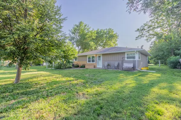 Salina, KS 67401,1639 N 5th St