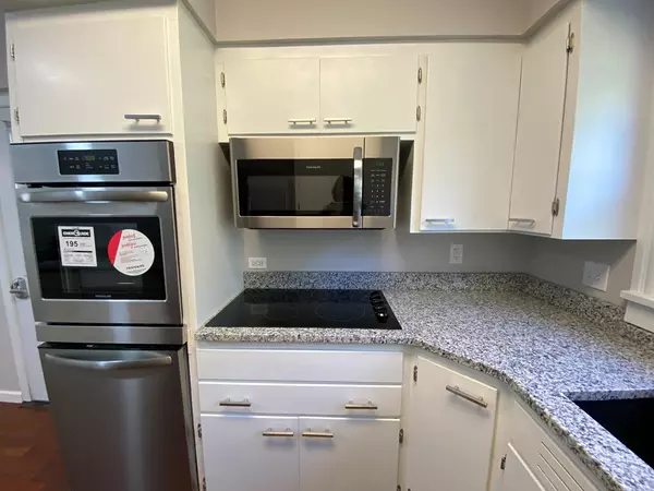 Mankato, KS 66956,418 S Commercial