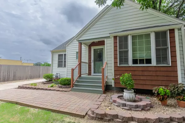 Salina, KS 67401,319 W Kirwin Ave