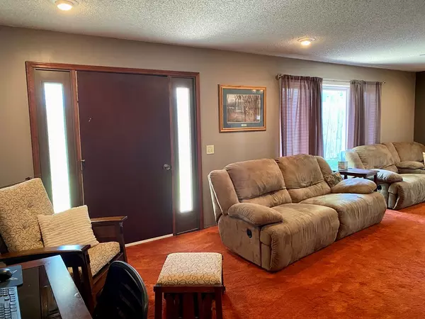 Mankato, KS 66956,627 E Madison