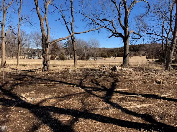 Junction City, KS 66441,6683 6683 N Red Rd