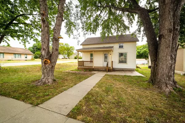 321 W 3rd, Miltonvale, KS 67466