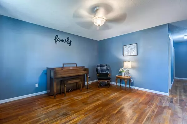 Salina, KS 64701,1926 Ingman Rd