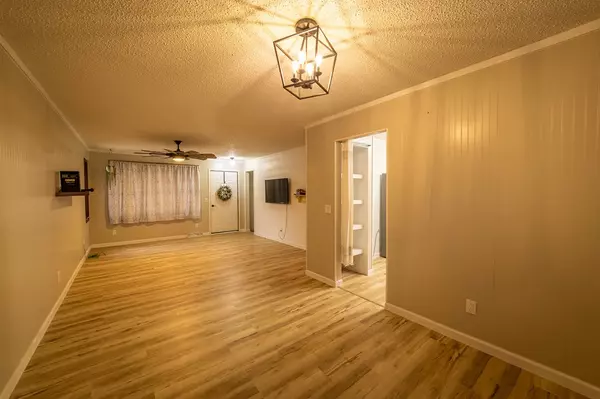 Belleville, KS 66938,1947 S S.