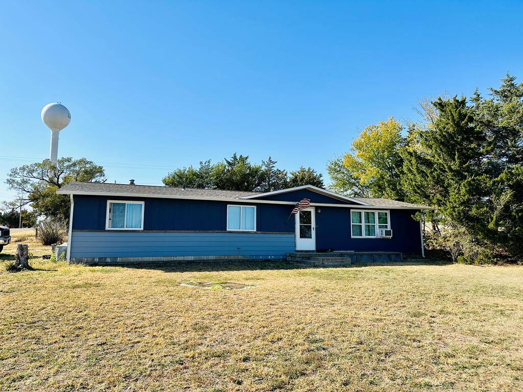 500 N Main Street, Luray, KS 67468