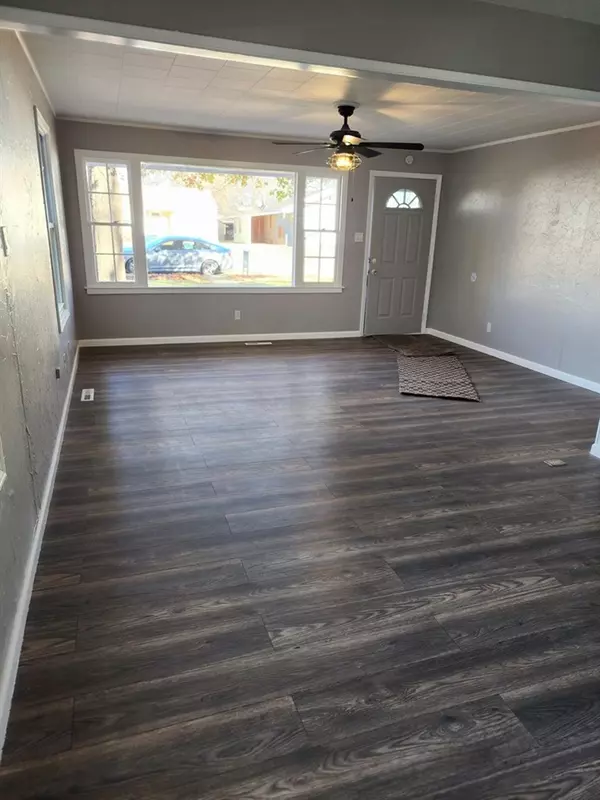 Abilene, KS 67410,1207 NW 2nd