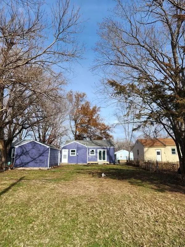 Abilene, KS 67410,1207 NW 2nd