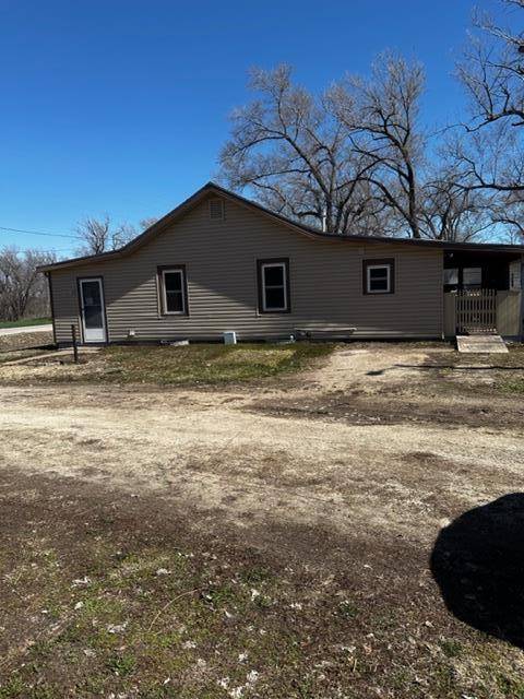 112 E Main St., Kipp, KS 67401
