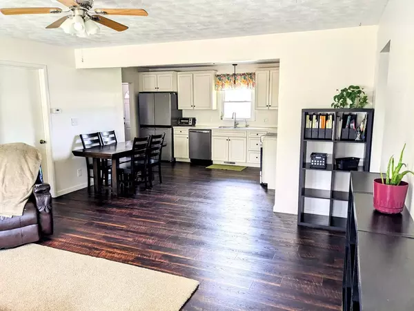 Gypsum, KS 67448,415 Hawkes Street