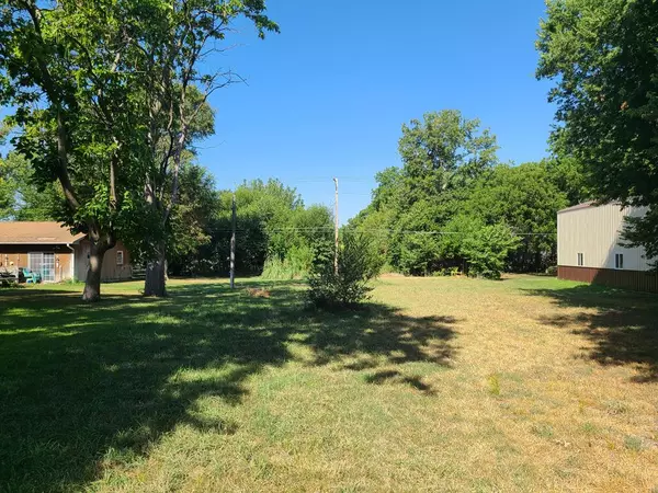 322 S Chestnut St., Lindsborg, KS 67456