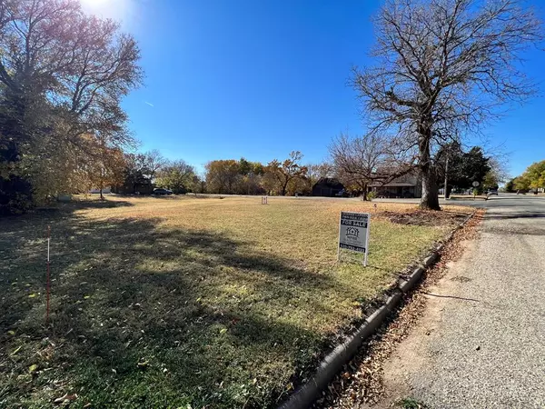 613 28th Street, Wilson, KS 67490