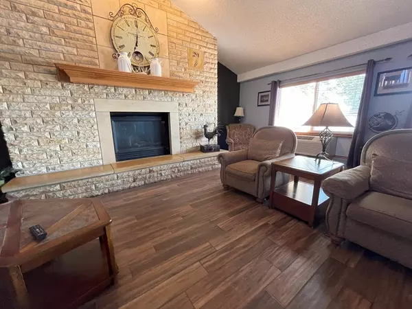 Russell, KS 67665,1430 S Fossil