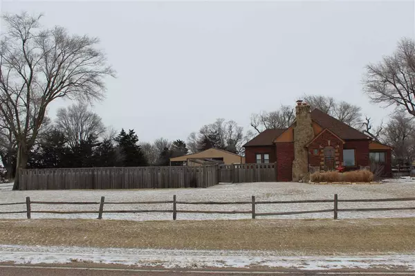 1965 Avenue V, Sterling, KS 67579