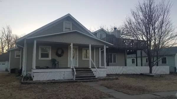 307 N 2nd,  Canton,  KS 67428