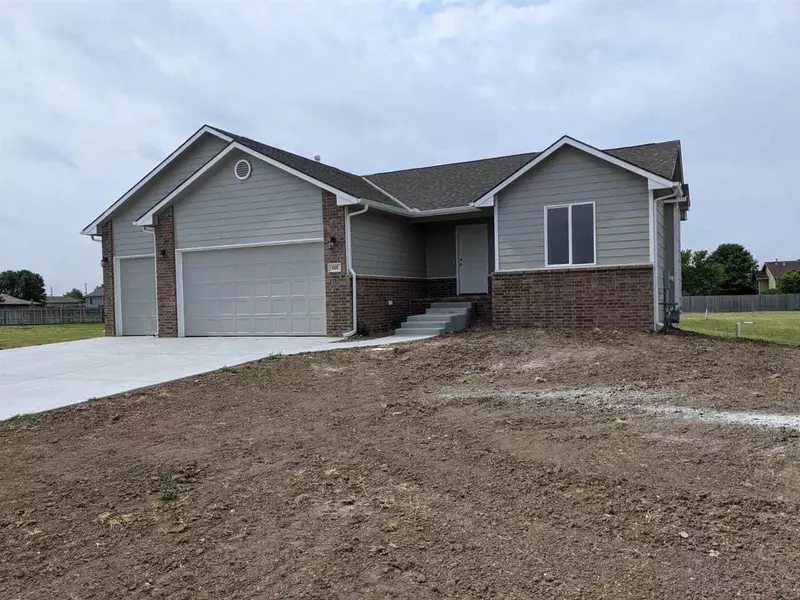 115 Matson Ct, Newton, KS 67114