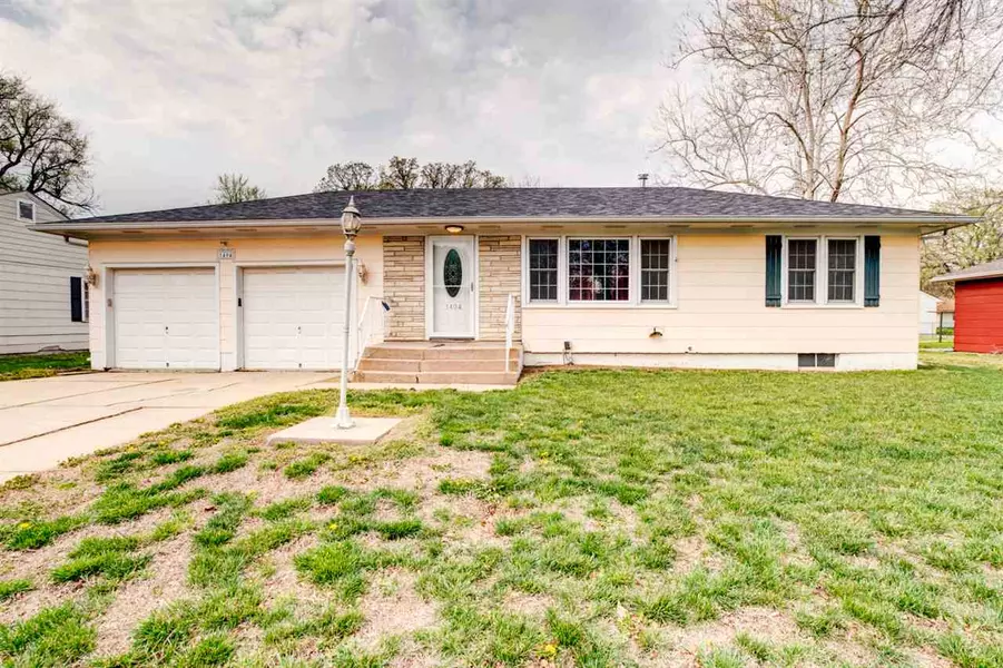 1404 W 7th, Newton, KS 67114