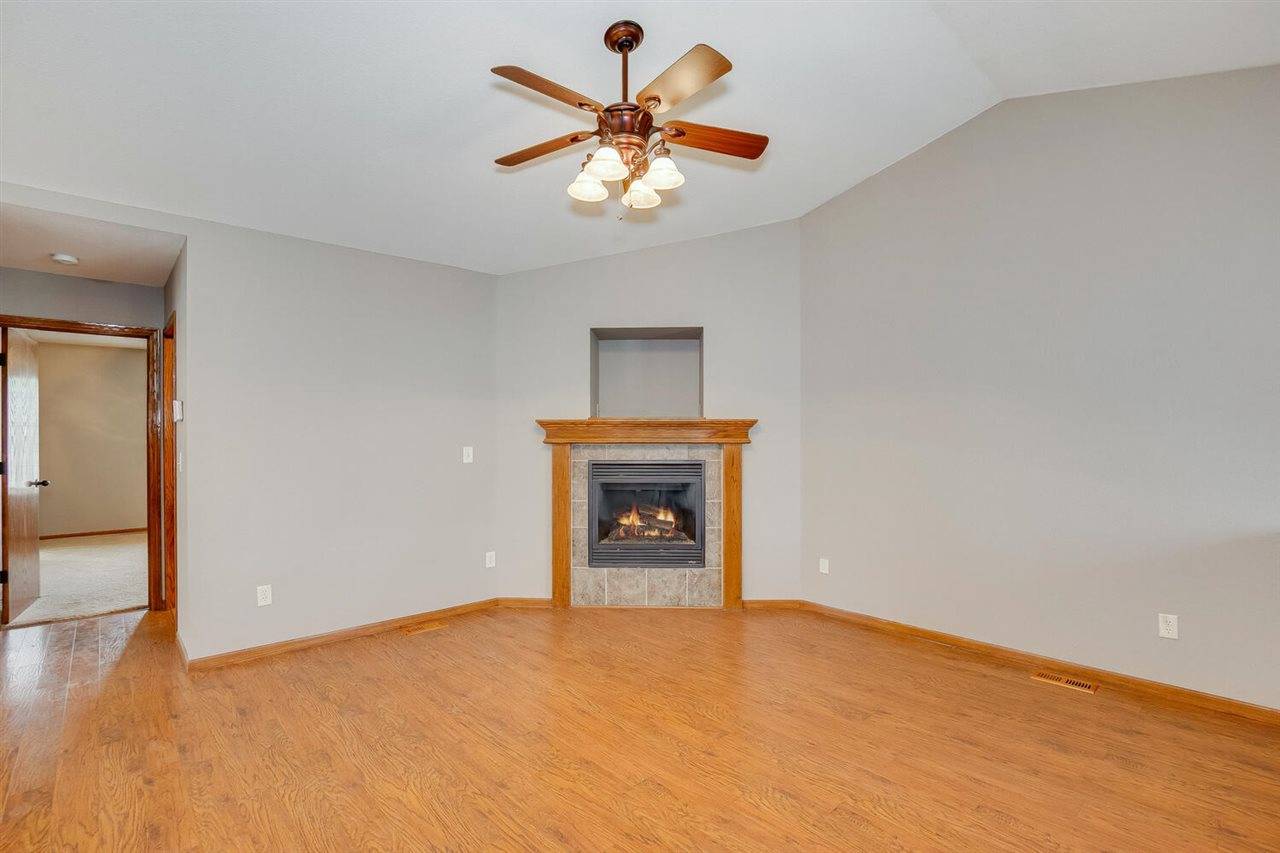 Andover, KS 67002,621 W AUTUMN RIDGE CT