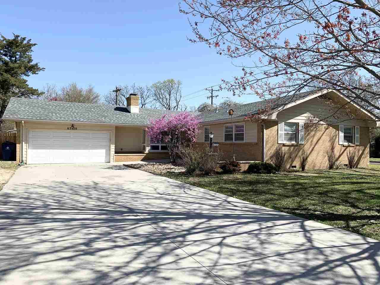 6320 E Jacqueline St, Wichita, KS 67208
