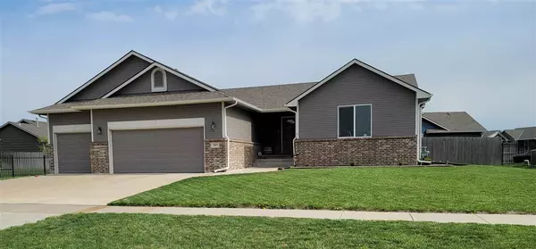 405 Meadowbrook Drive, Newton, KS 67114