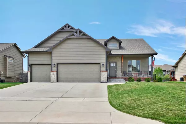 8832 N Saddlebrook Ct, Park City, KS 67147